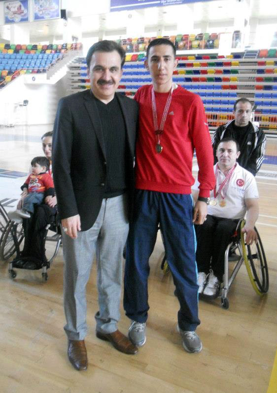 Wushu ve Badmintonda Şampiyonluk Büyükşehir'in
