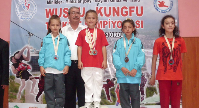 Sporcularımızdan Wushuda 2 Türkiye Şampiyonluğu