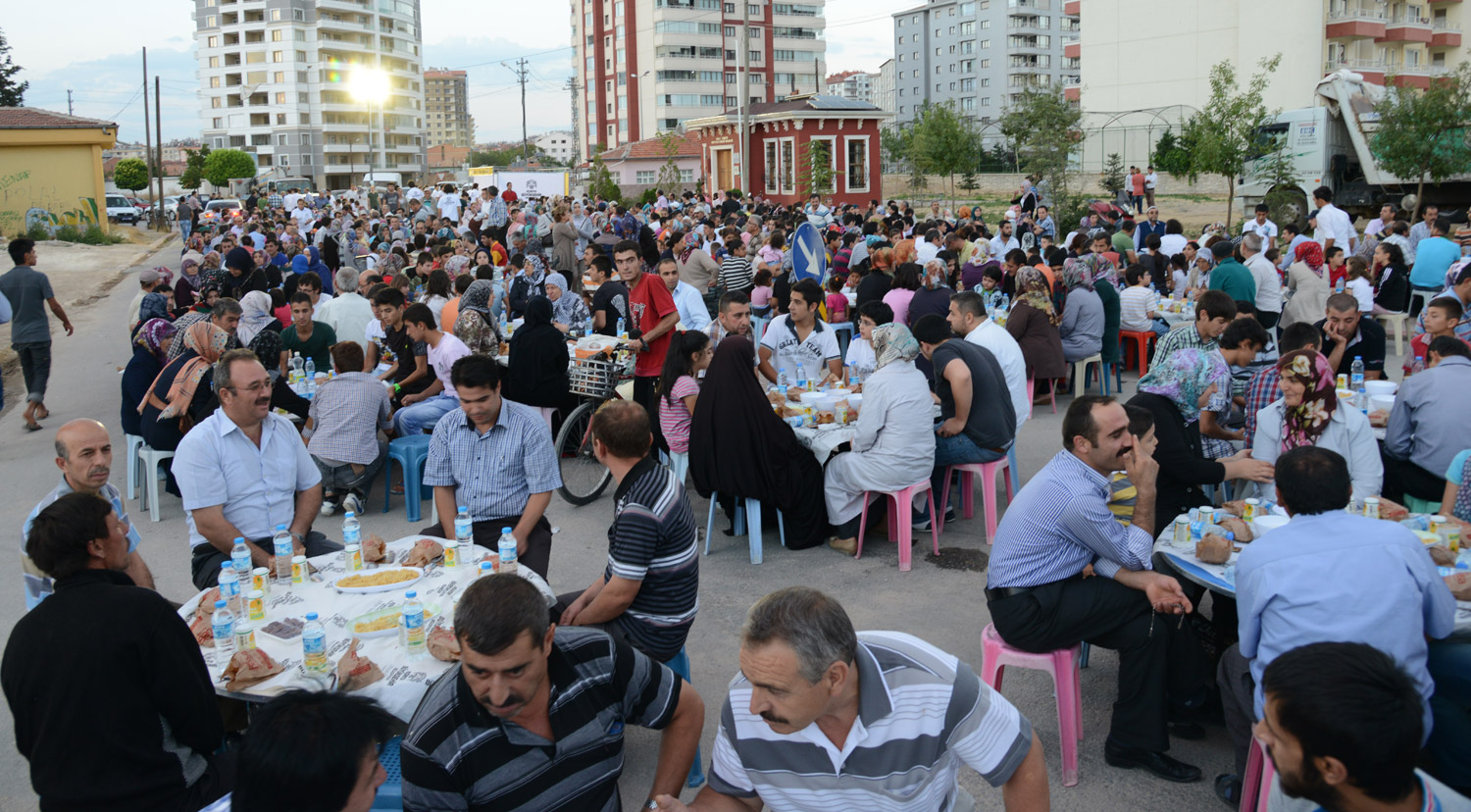 Gönül Sıcaklığımızla İftarda Buluşuyoruz