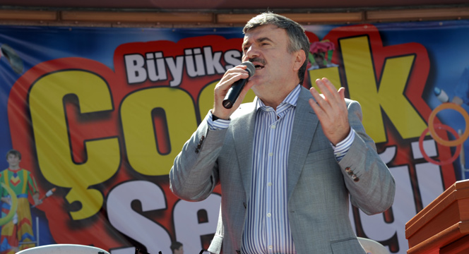 Büyükşehir Belediyesi Çocuk Şenliği Yapıldı