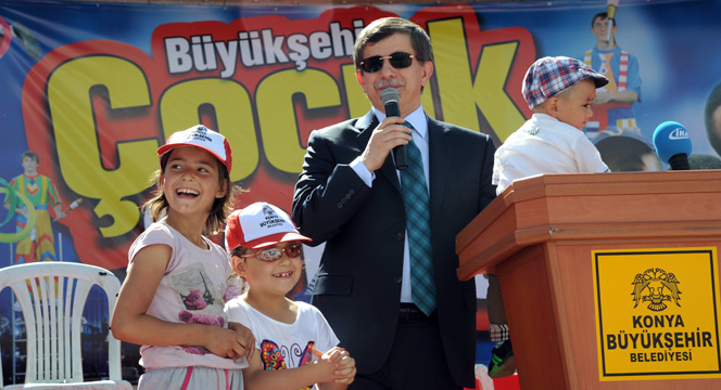 Büyükşehir Belediyesi Çocuk Şenliği Yapıldı