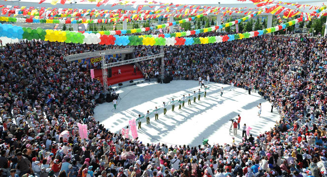 Büyükşehir Belediyesi Çocuk Şenliği Yapıldı