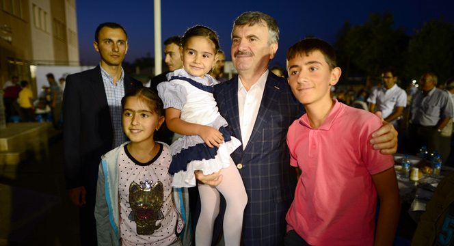 Huzuru Birlik ve Beraberlikle Sağlıyoruz
