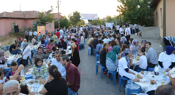 Huzuru Birlik ve Beraberlikle Sağlıyoruz