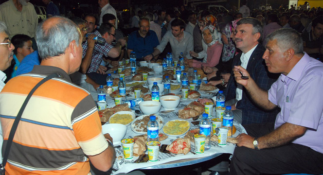 Ramazan Ayında Mazlum Milletleri Unutmayalım