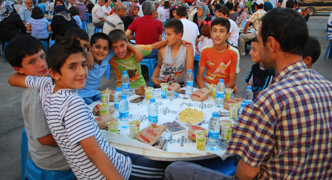 Ramazan Ayında Mazlum Milletleri Unutmayalım