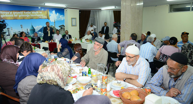 Başkan Akyürek İlk İftarı Şehit Aileleri ve Gazilerle Yaptı