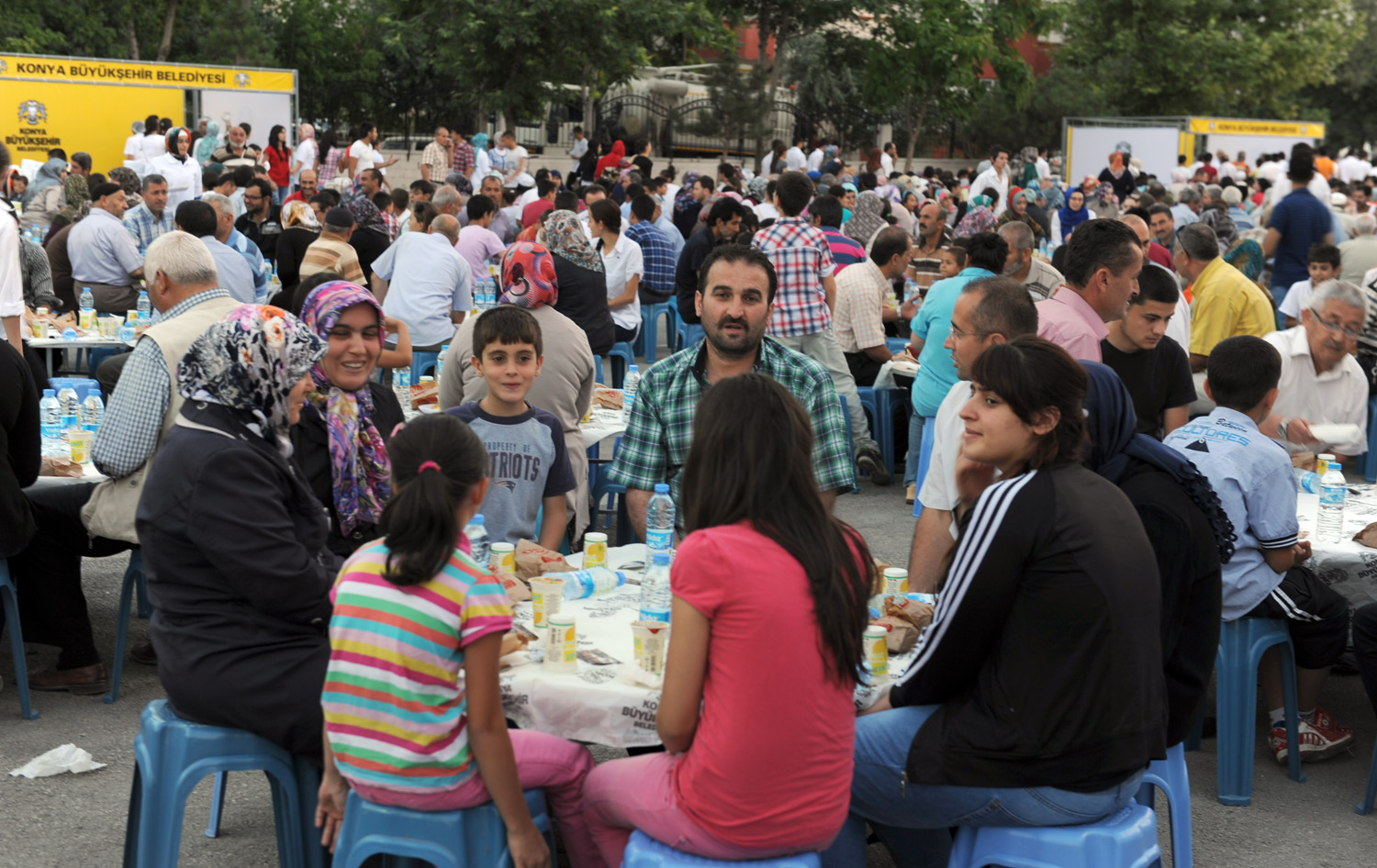 Mahalle İftarları Türkiye'ye Örnek