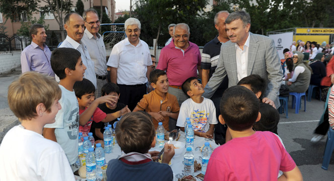 Mahalle İftarları Türkiye'ye Örnek