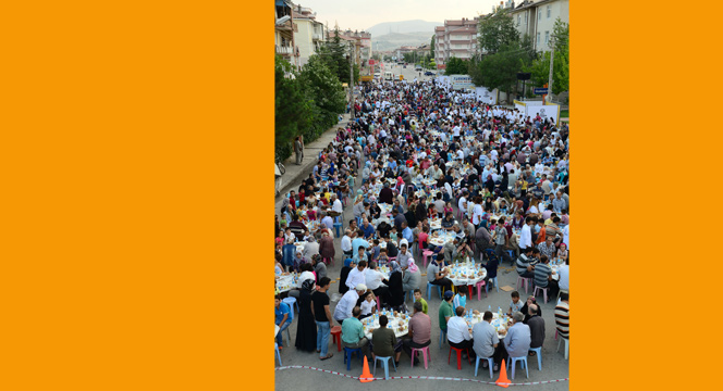 Mahalle İftarları Türkiye'ye Örnek