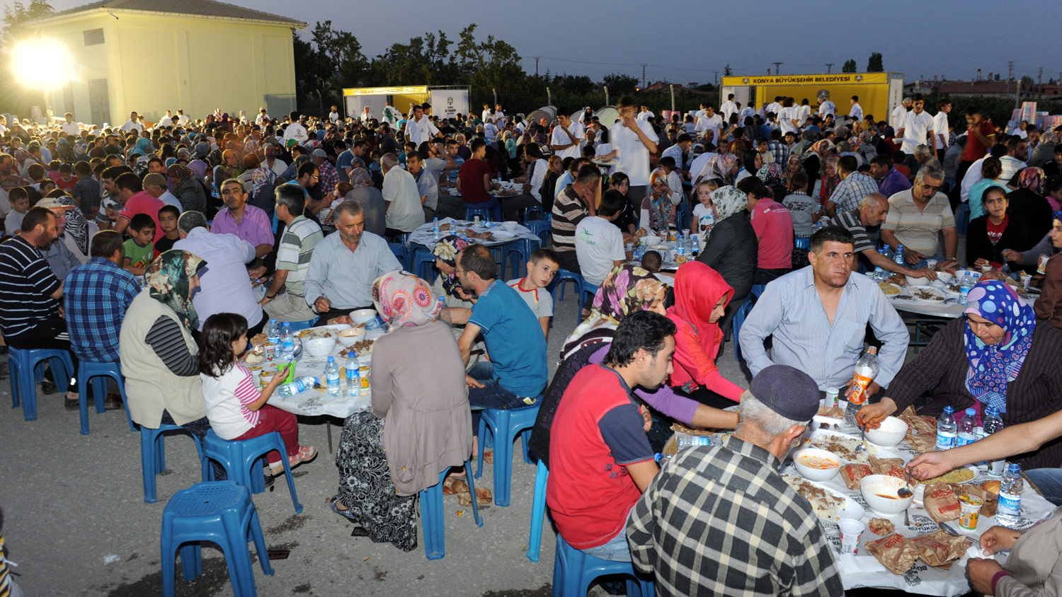 Ramazan'ı Birlik ve Beraberlik İçinde Yaşıyoruz