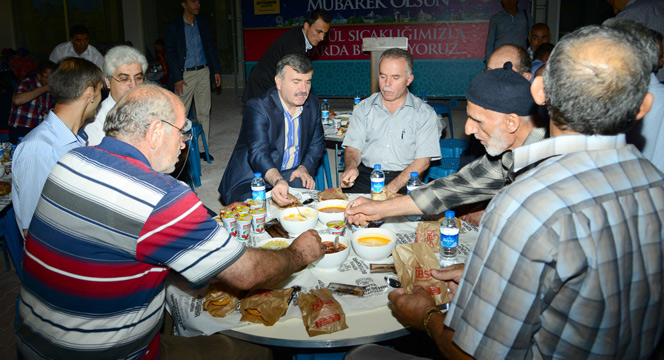 Büyükşehir'in Geleneksel Mahalle İftarları Başladı