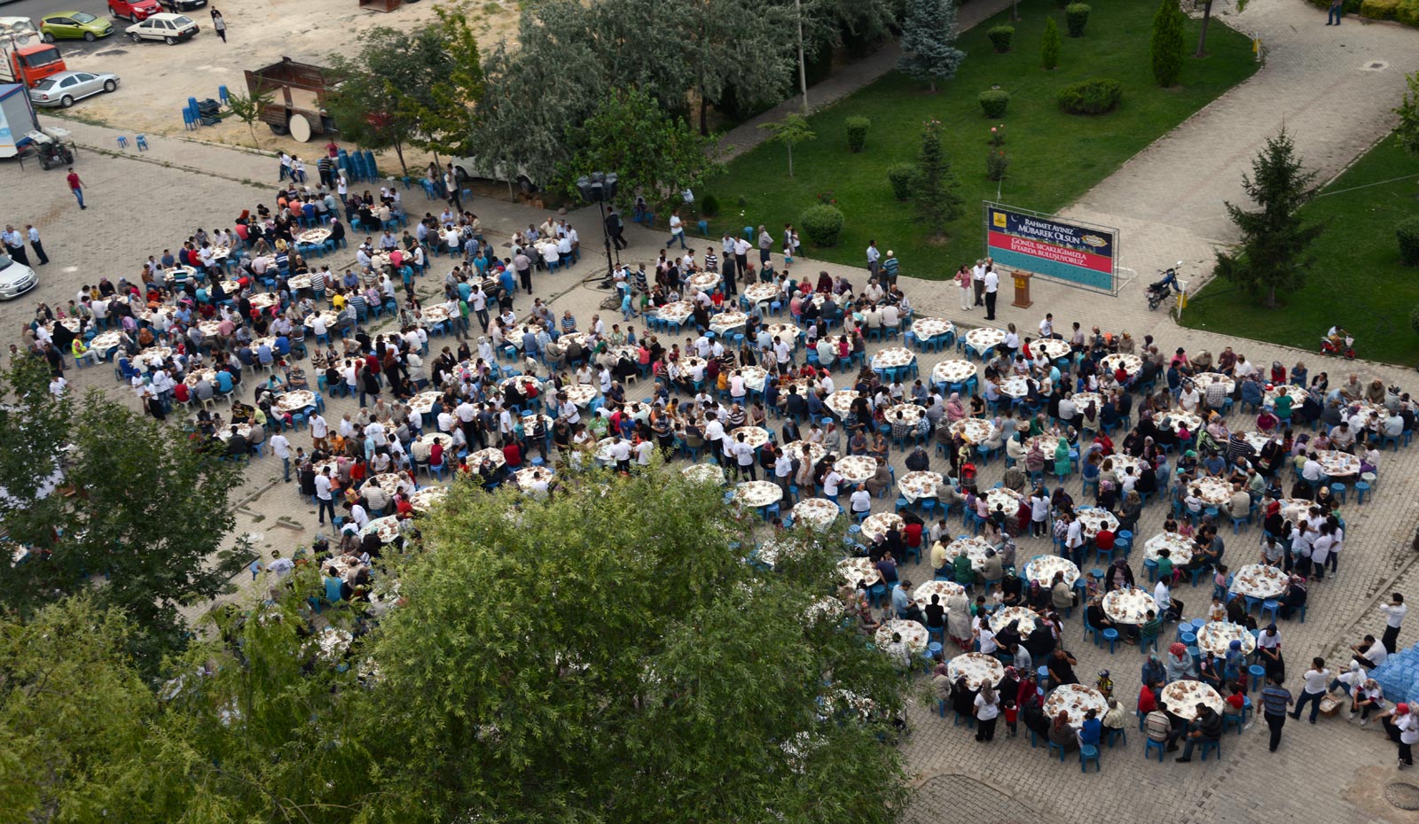 Konya'da İftar Buluşmaları Barış ve Kardeşlik Örneği