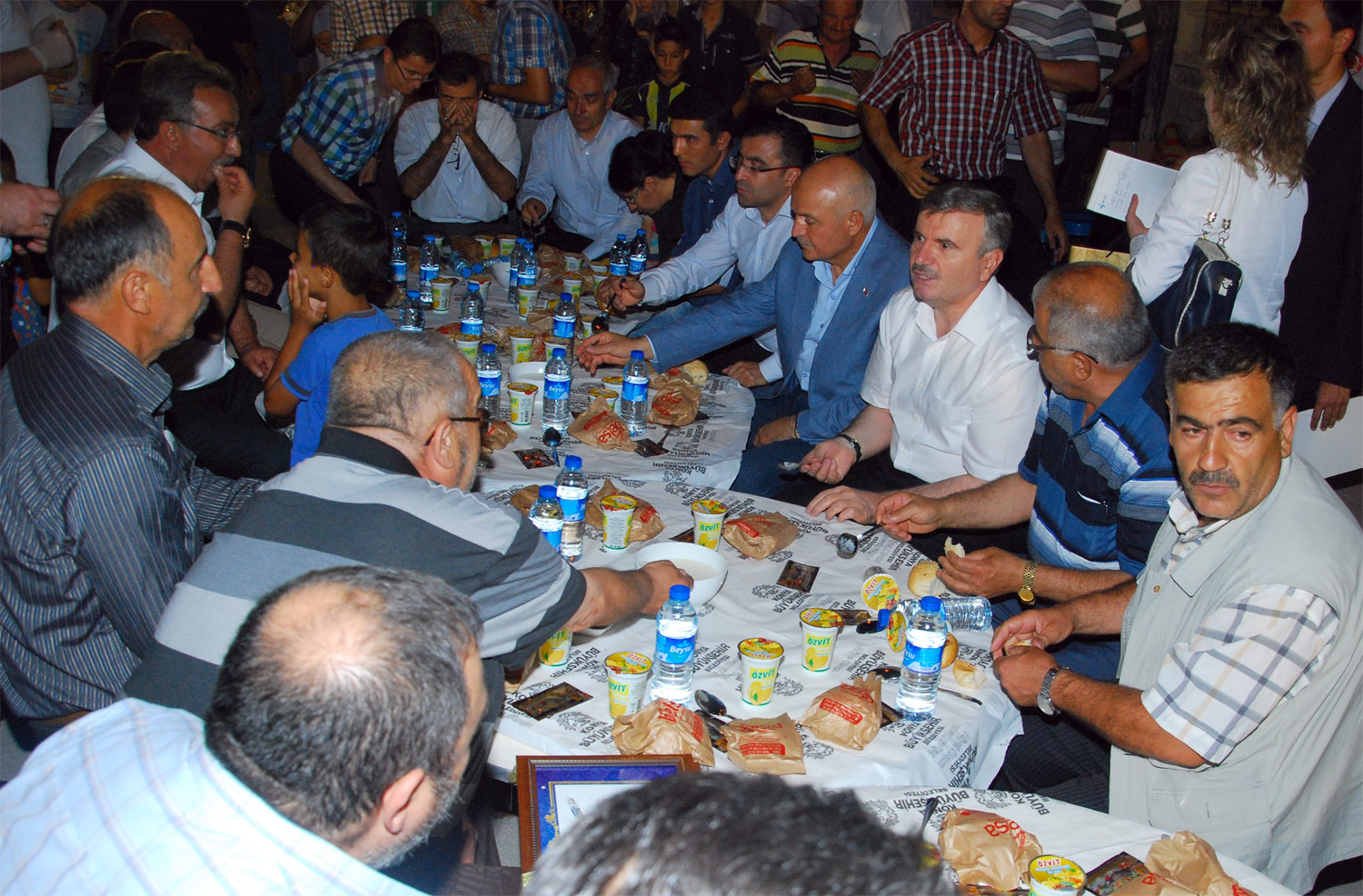 Konya'da İftar Buluşmaları Barış ve Kardeşlik Örneği