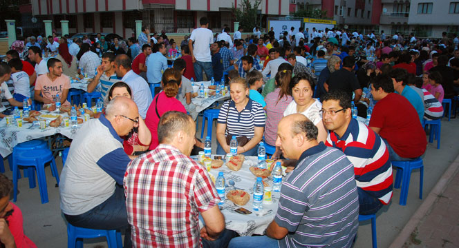 Konya'da İftar Buluşmaları Barış ve Kardeşlik Örneği