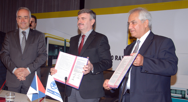 Konya Son Model 60 Tramvaya Kavuşuyor