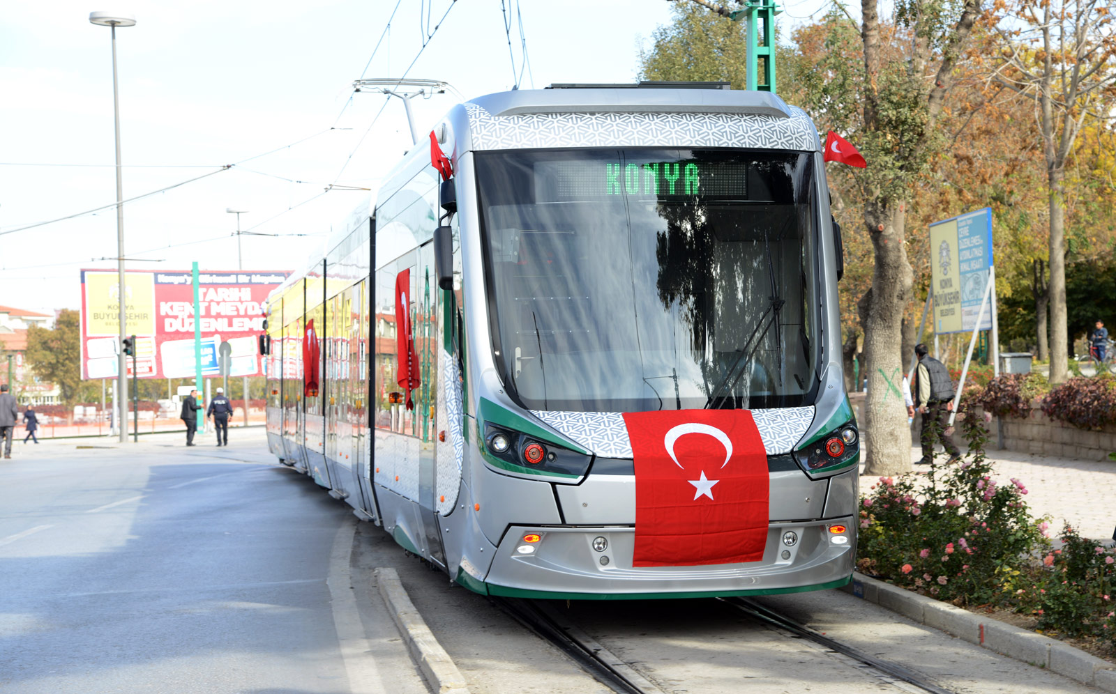 Konya Protokolü Son Model Tramvayın Deneme Sürüşüne Katıldı