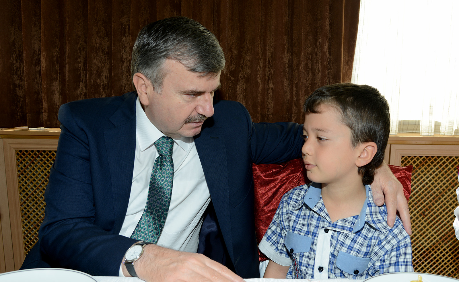 Başkan Akyürek Koltuğunu Aleyna Yılmaz'a Devretti