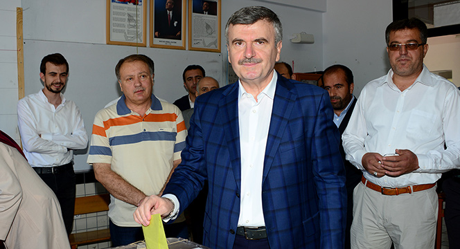 Başkan Akyürek Cumhurbaşkanlığı Seçimi İçin Oyunu Kullandı