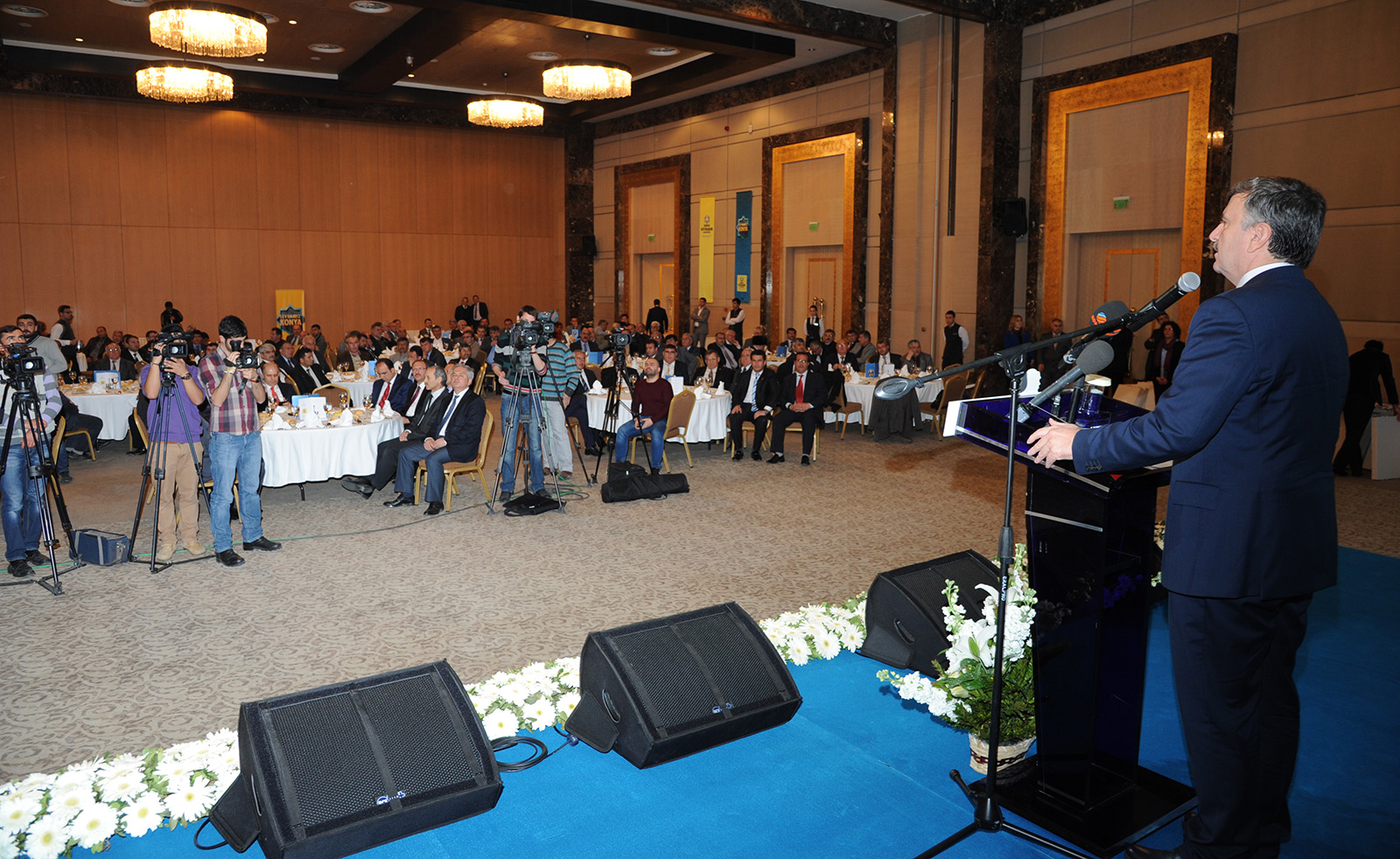 Almak İçin Değil, Yatırım ve Hizmet İçin Geliyoruz