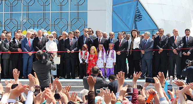 Başbakan Erdoğan Bilim Merkezi'nin Açılışını Yaptı