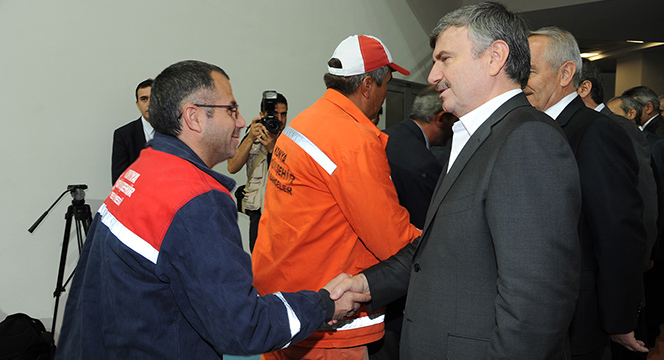 Başkan Akyürek Belediye Çalışanlarıyla Bayramlaştı