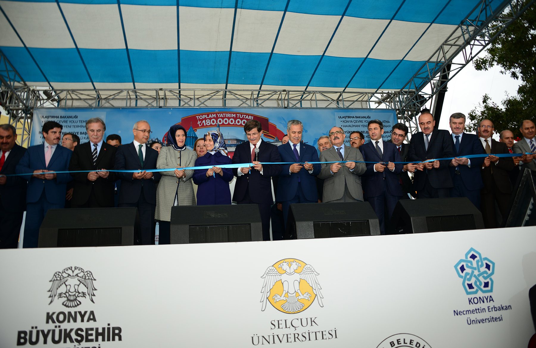 Başbakan Davutoğlu: Konya Bizi Her Zaman Bağrına Bastı