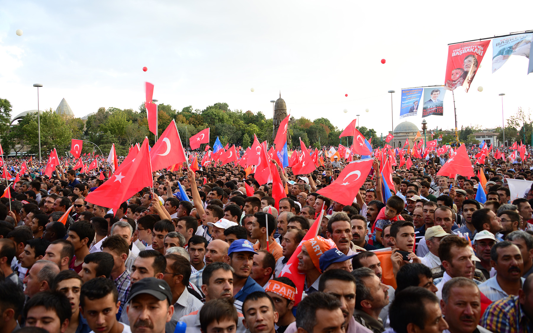 Başbakan Davutoğlu: Konya Bizi Her Zaman Bağrına Bastı