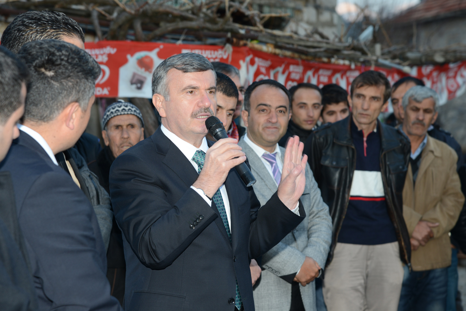 31 İlçe, 168 Belde, 584 Köye Eserlerimizle Geliyoruz
