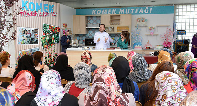 KOMEK'in Muhteşem Sergisi Büyük İlgi Görüyor
