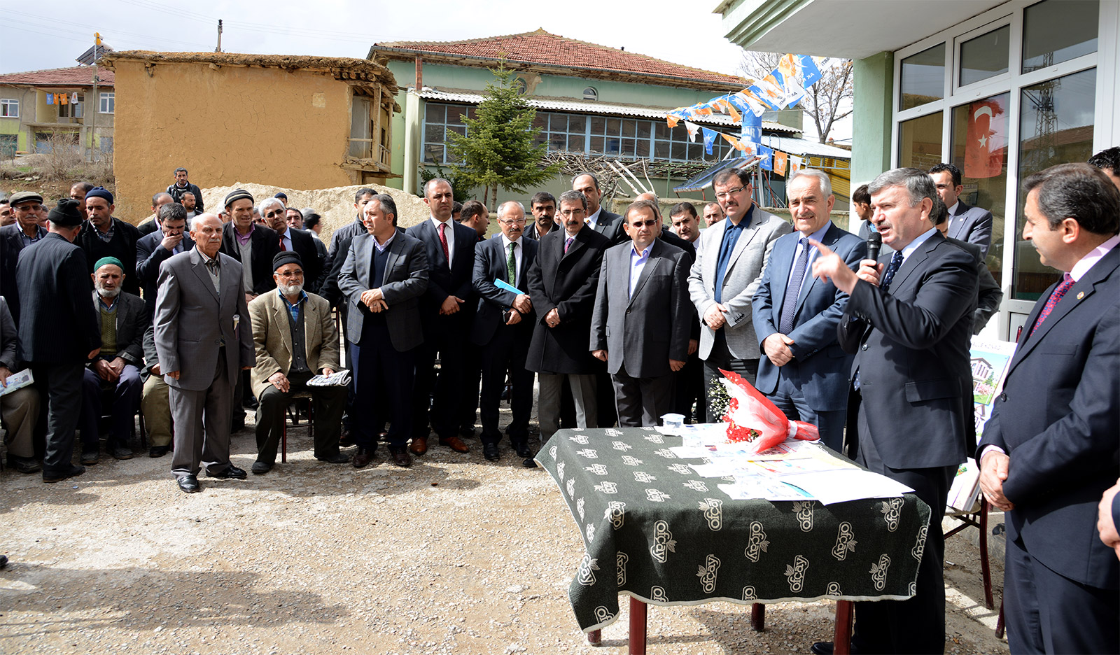 Başkan Akyürek, 584 Köye Yapılacak Projeleri Açıkladı