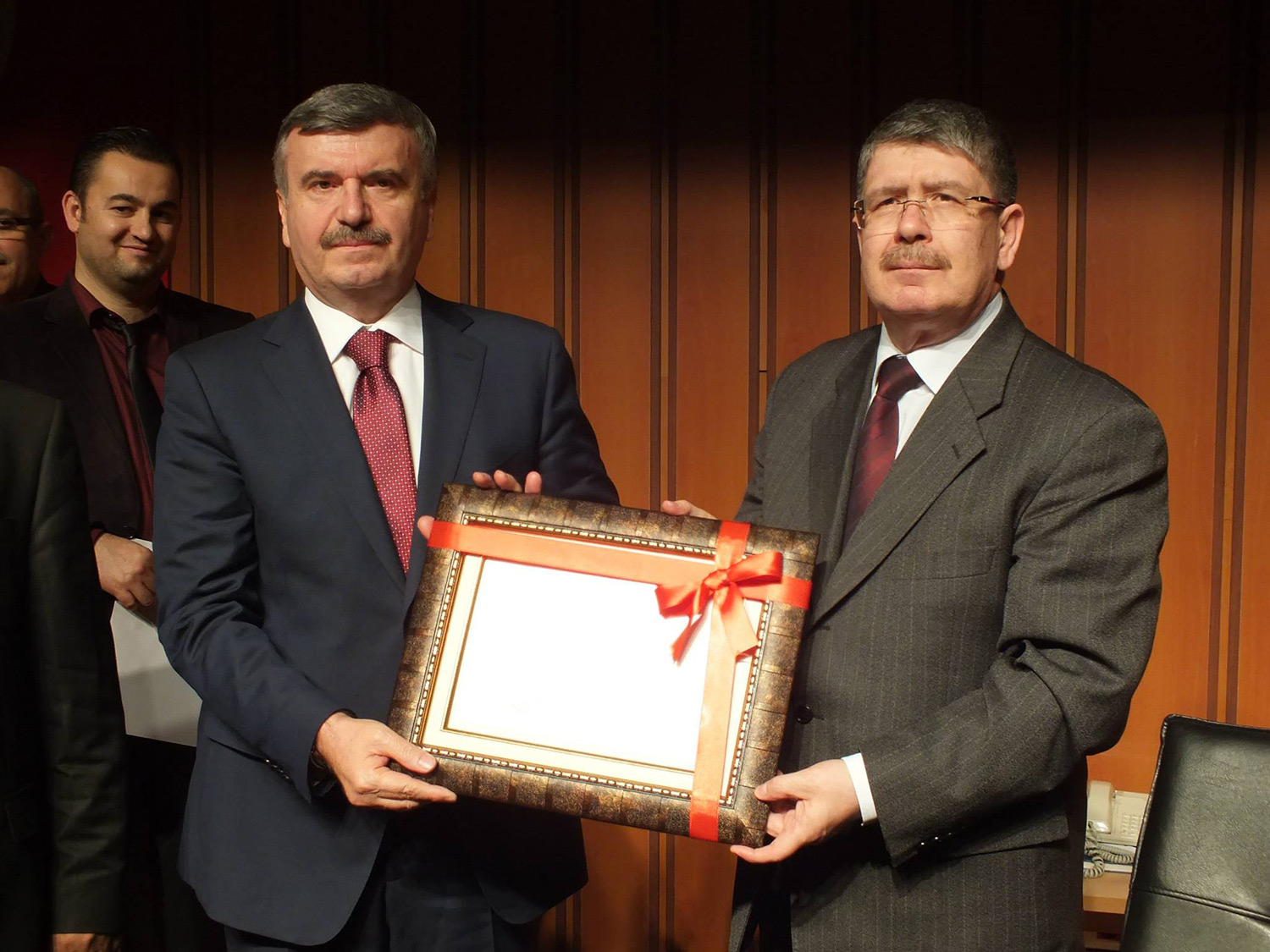 Başkan Akyürek Mazbatasını Aldı