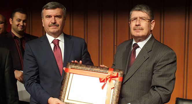 Başkan Akyürek Mazbatasını Aldı