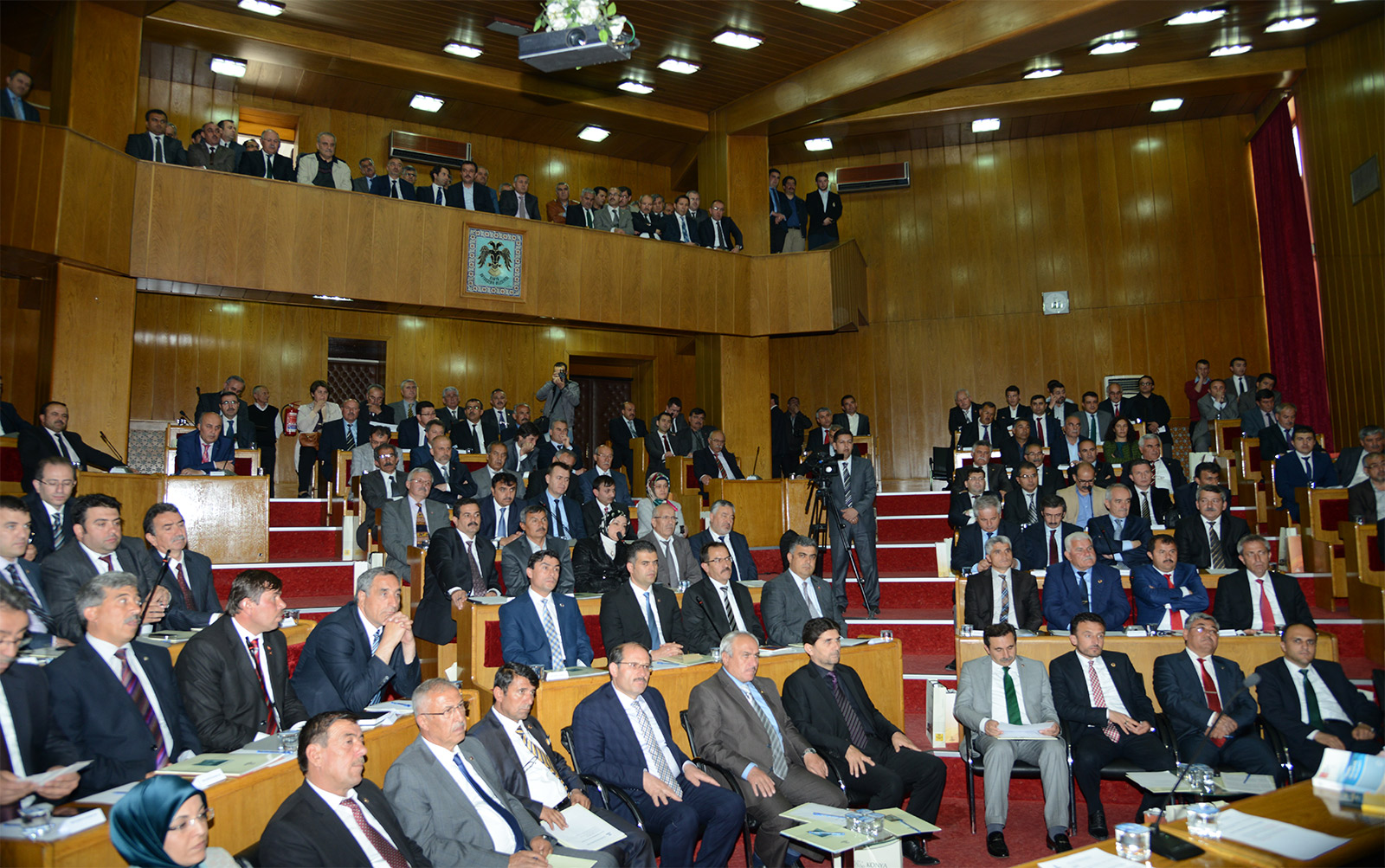 Büyükşehir Belediye Meclisi'nde Yeni Dönemin İlk Toplantısı Yapıldı