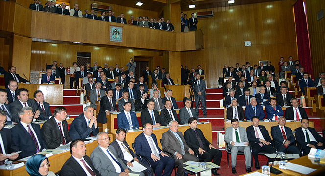 Büyükşehir Belediye Meclisi'nde Yeni Dönemin İlk Toplantısı Yapıldı