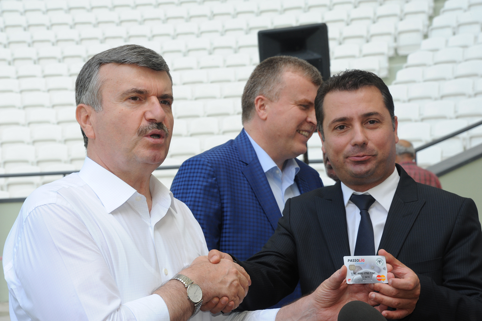 Başkan Akyürek Passolig Kartını Yeni Stadyum'da Teslim Aldı