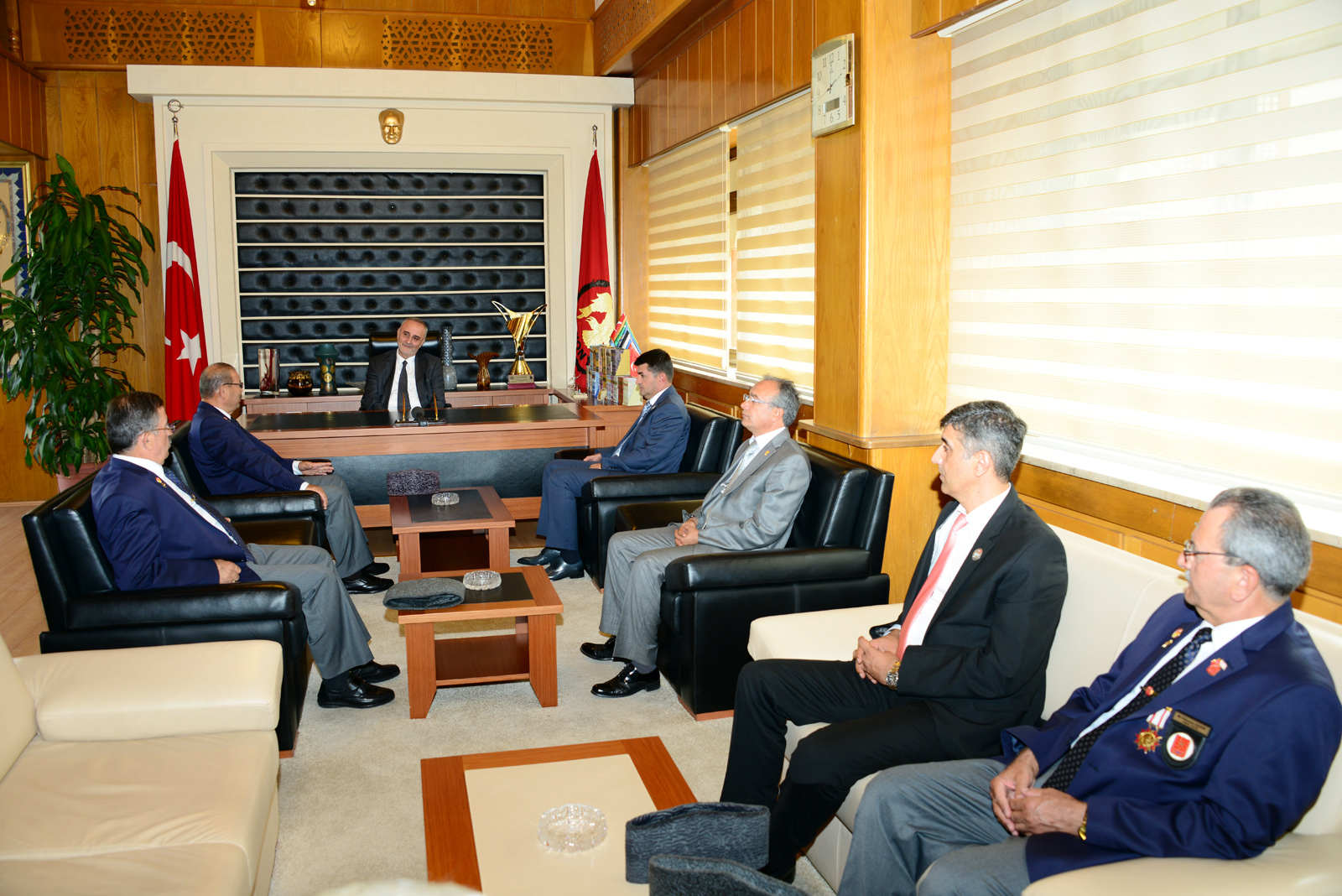 Büyükşehir Her Zaman Gazilerin Yanında