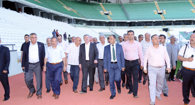 Büyükşehir Belediye Meclis Üyeleri Yeni Stadyumu İnceledi