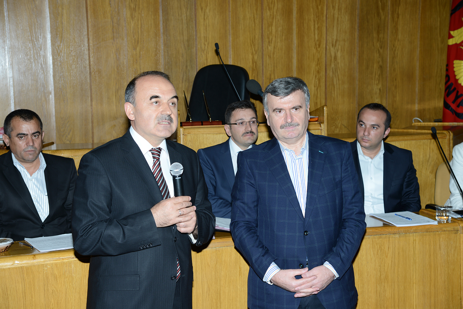 Vali Erol'dan Meclis'e Hayırlı Olsun Ziyareti