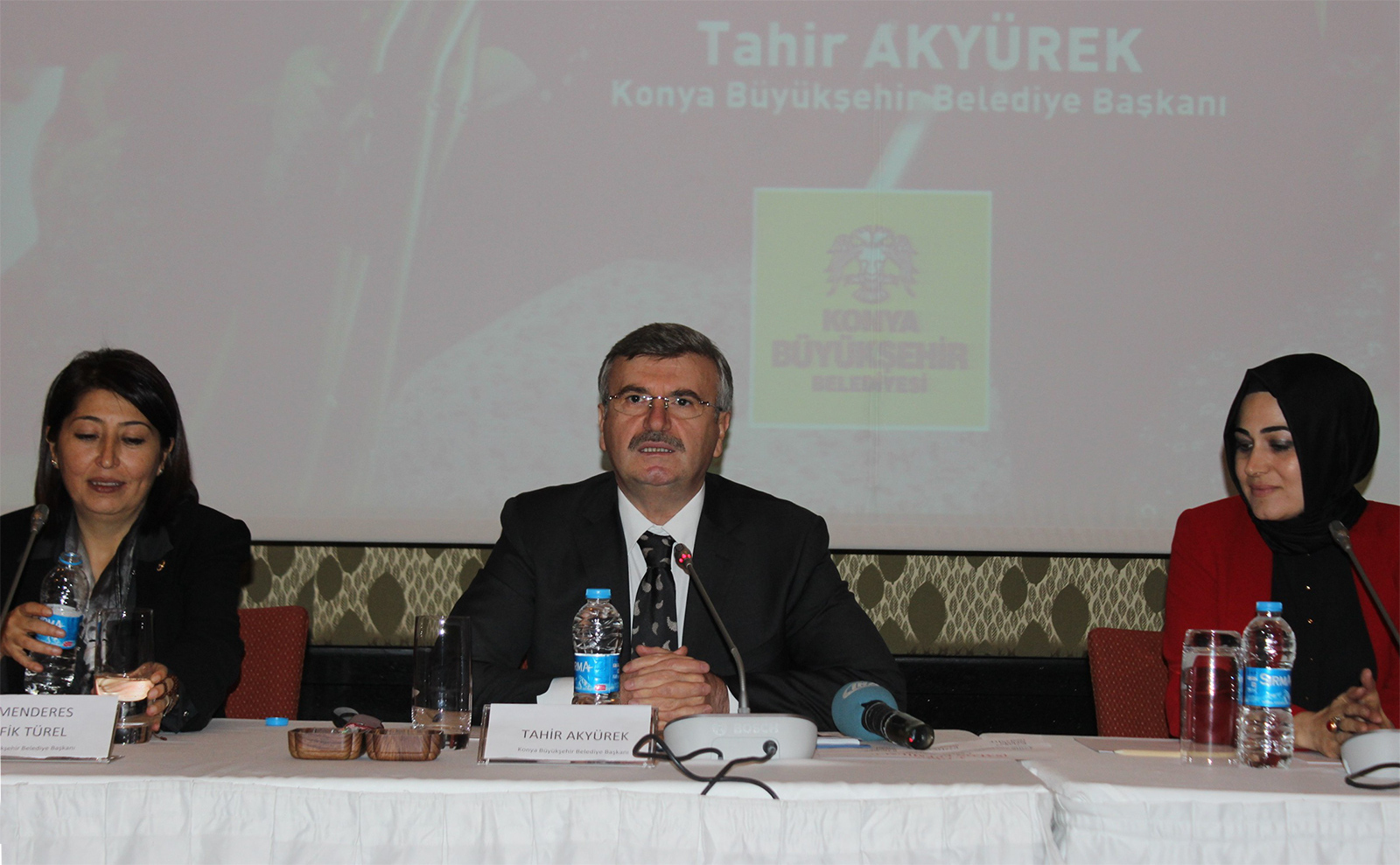 Başkan Akyürek 'Yerel Yönetimlerde Kadın' Programında Konuştu
