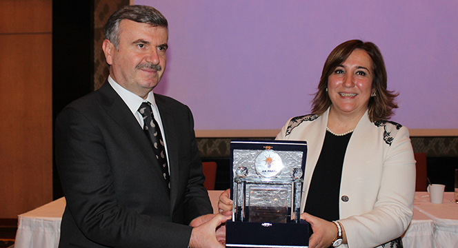 Başkan Akyürek 'Yerel Yönetimlerde Kadın' Programında Konuştu