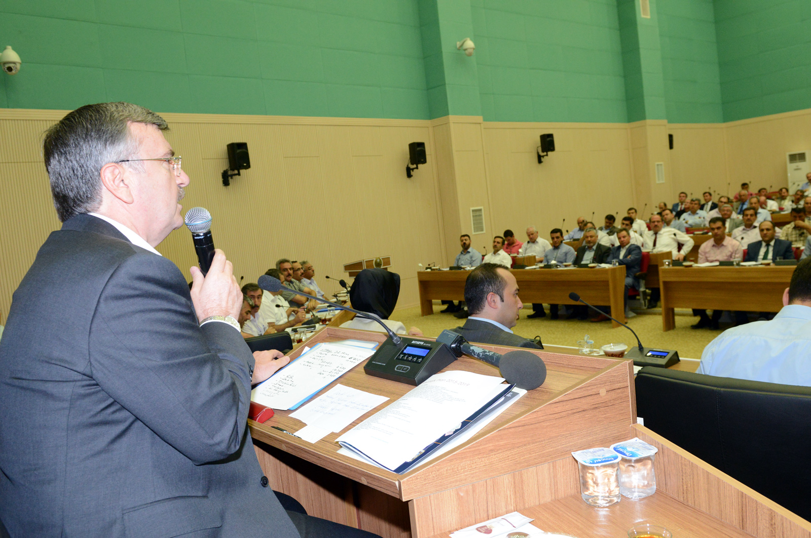 Büyükşehir Belediye Meclisi Yeni Salonda İlk Toplantısını Yaptı