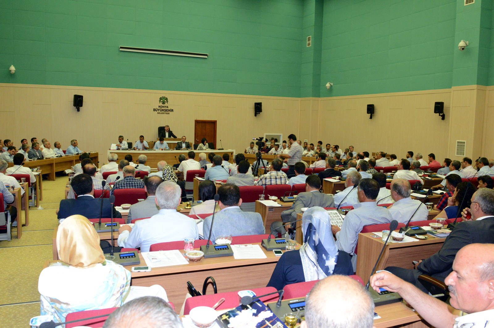 Büyükşehir Belediye Meclisi Yeni Salonda İlk Toplantısını Yaptı