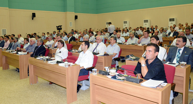 Büyükşehir Belediye Meclisi Yeni Salonda İlk Toplantısını Yaptı