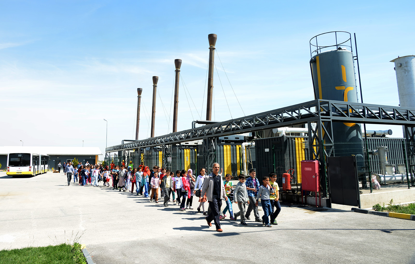 Çöpten Elektrik Üreten Tesisler Öğrencilere Tanıtılıyor