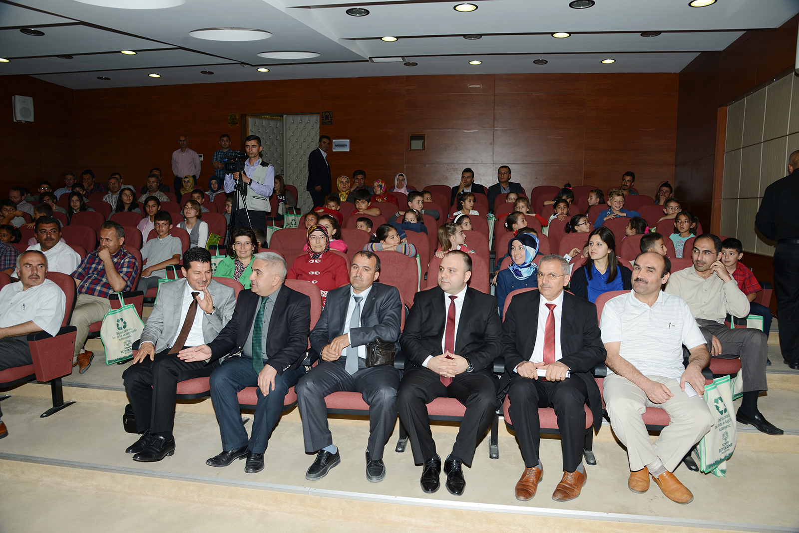 Kampanya İle 2 Bin 700 Kilo Atık Pil Toplandı