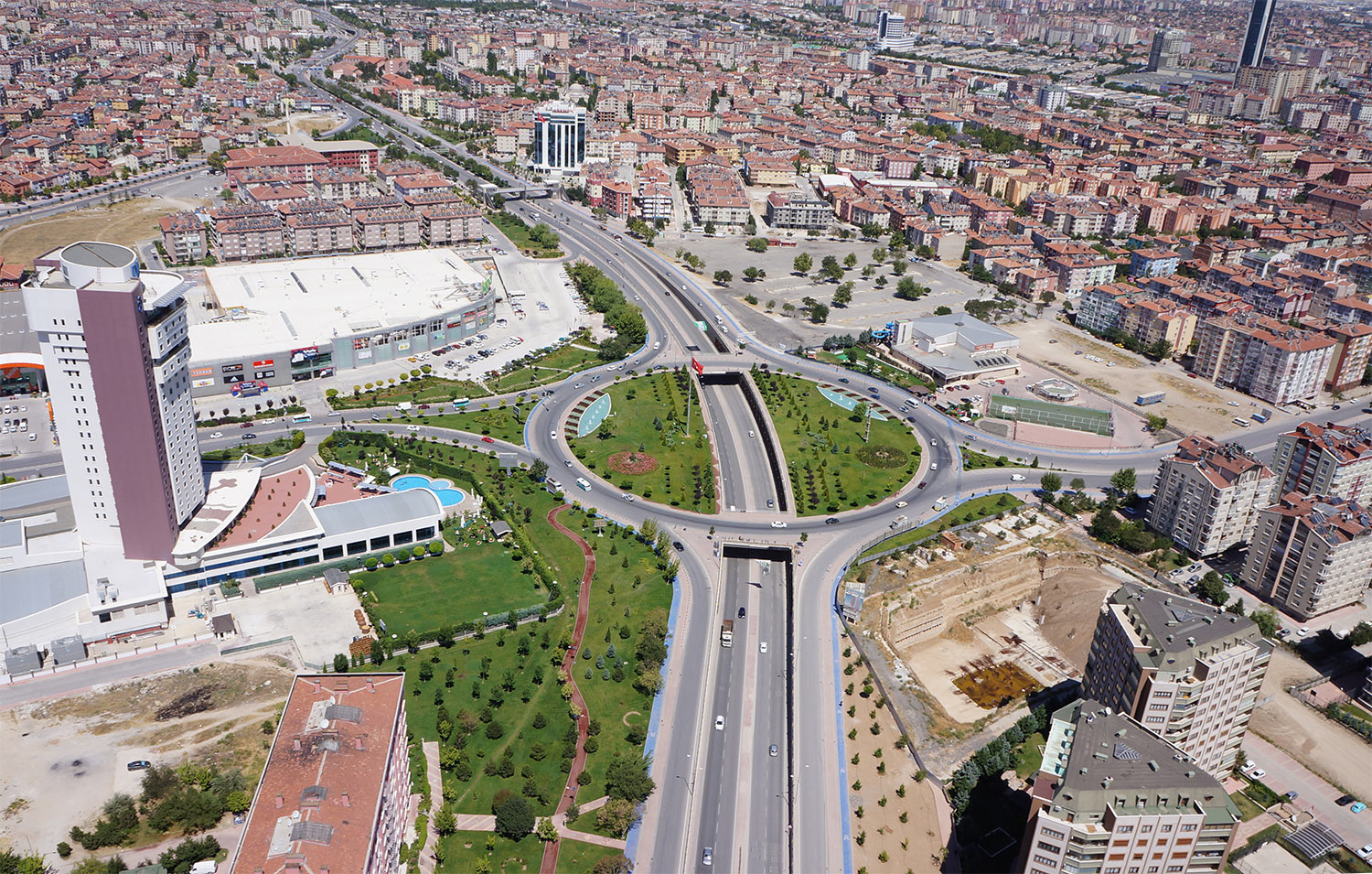10 Yılda 65 Yeni Alt ve Üst Geçit