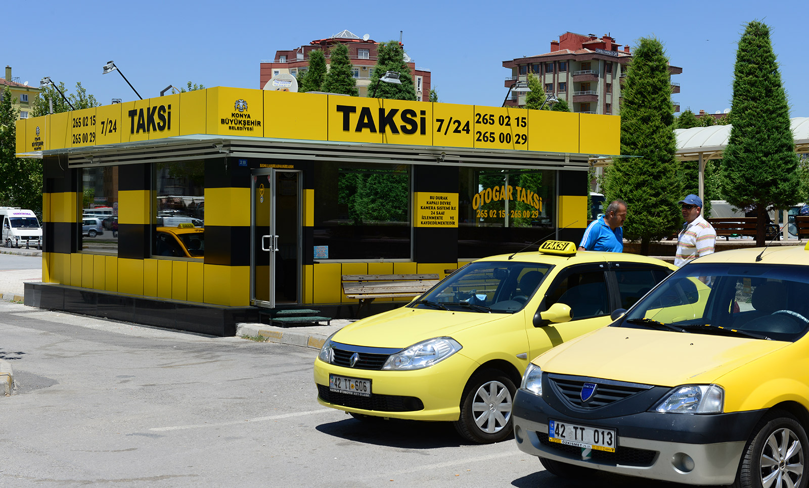 Yenilenen Taksi Durakları Konya'ya Çok Yakıştı