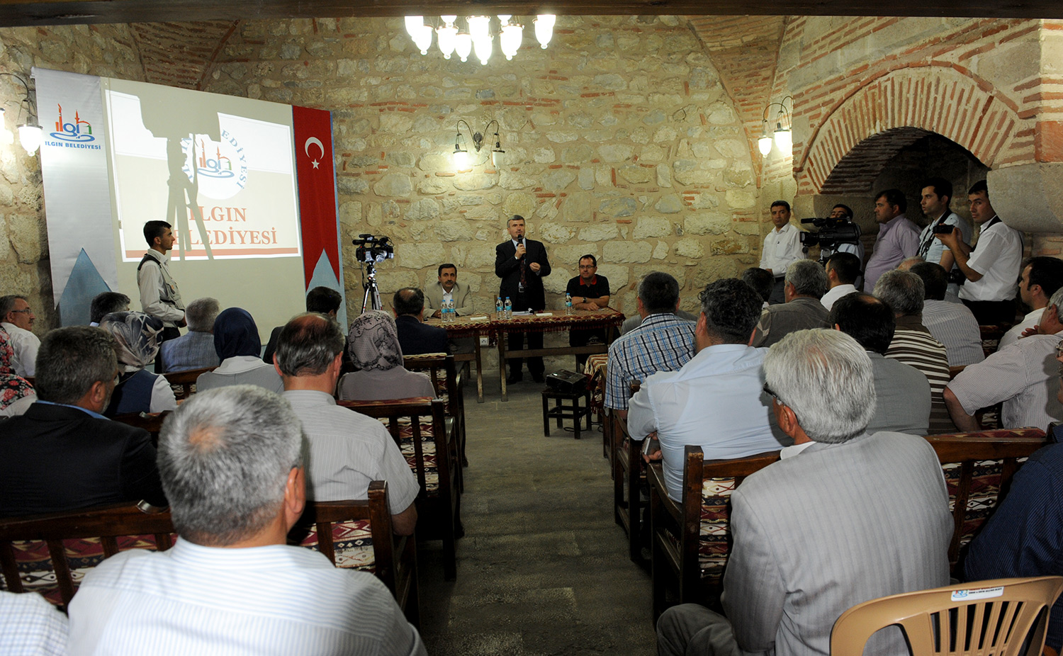 İlçelerin Sorunları Yerinde İncelenerek Çözülüyor