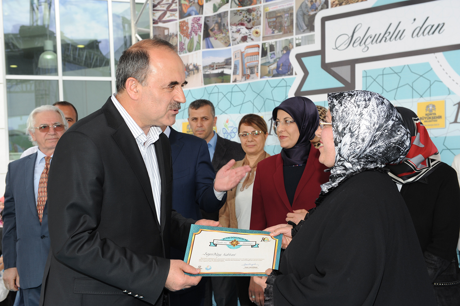 KOMEK 'Altın Dokunuşlar ' Selçuklu'dan Günümüze' Sergisi Açıldı